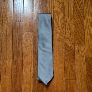 Brooks Brothers silver silk tie